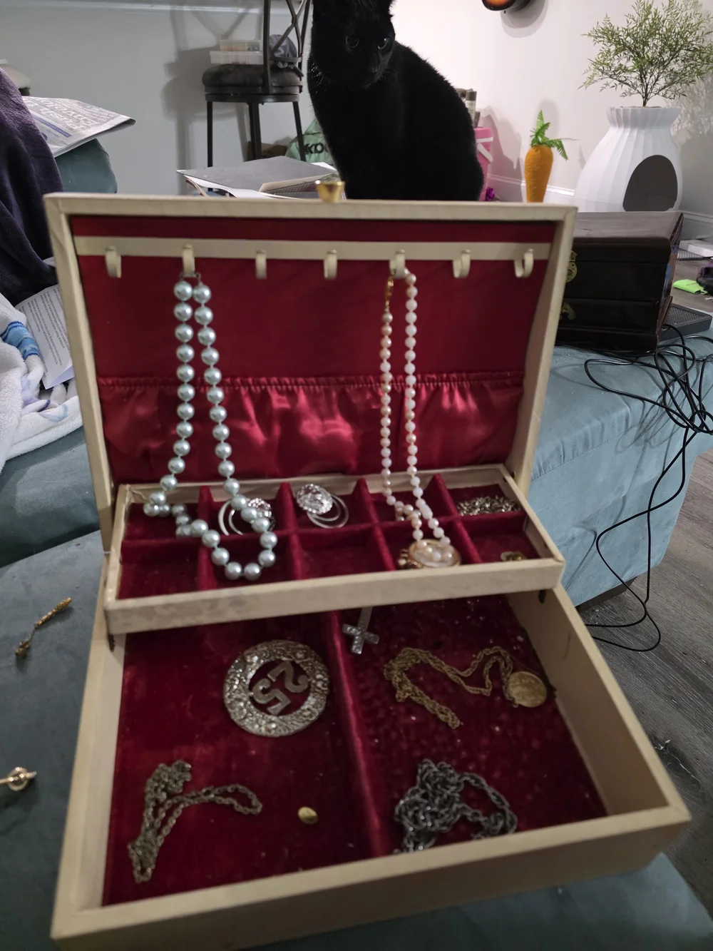 Vintage jewlery Boc